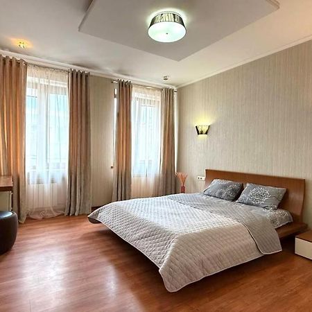 Апартаменти Mironositskaya 75 Харків Екстер'єр фото