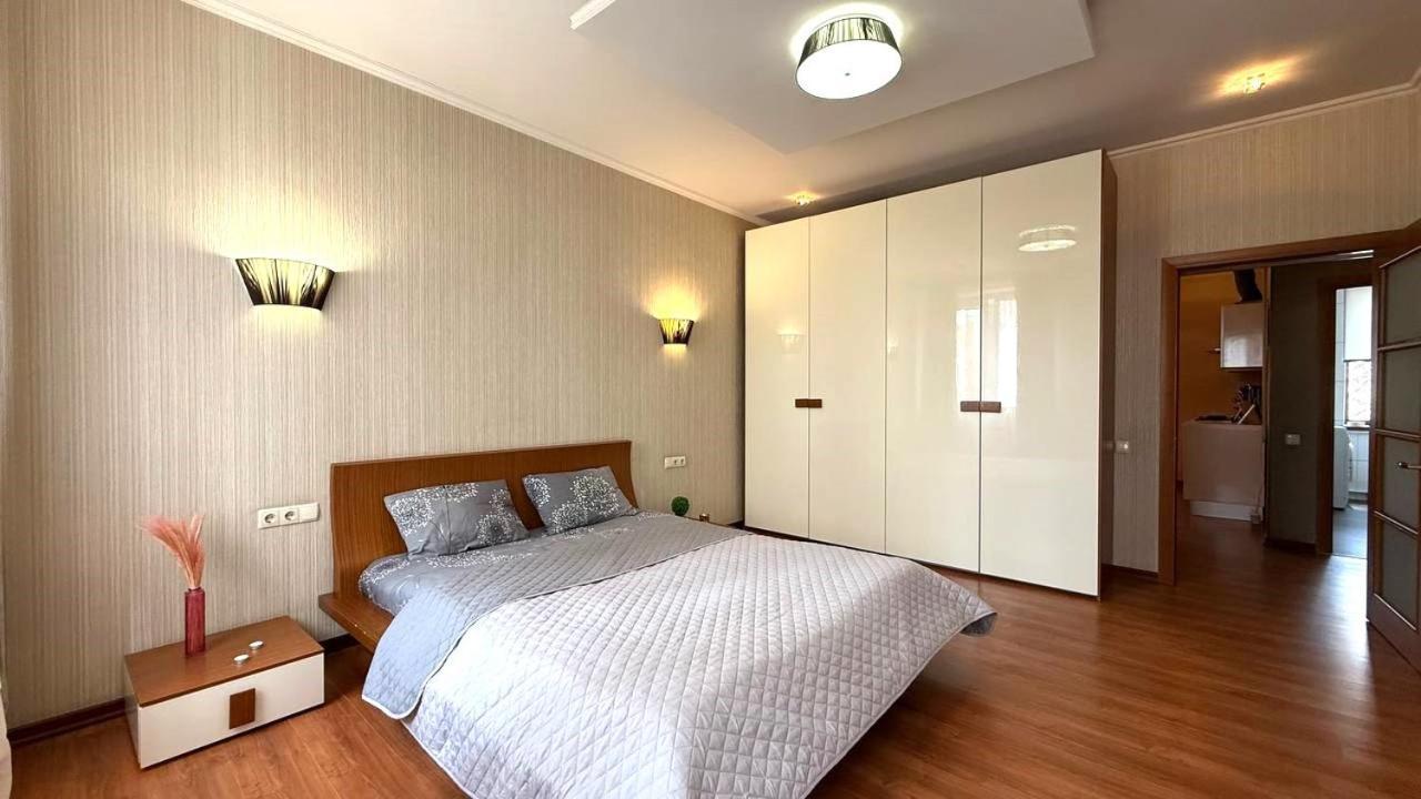 Апартаменти Mironositskaya 75 Харків Екстер'єр фото